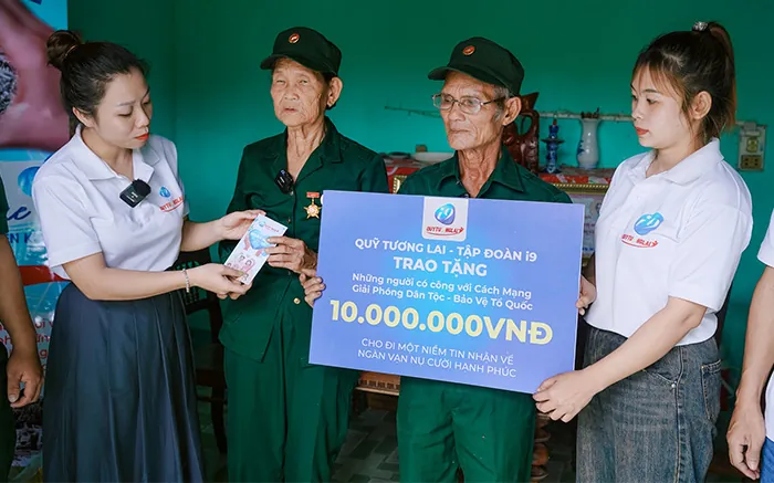 Dịch vụ hỗ trợ khách hàng 24/7